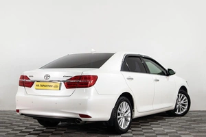 Седан Toyota Camry 2015 года, 2489000 рублей, Сургут