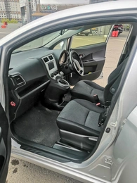 Хетчбэк Toyota Ractis 2012 года, 1150000 рублей, Красноярск