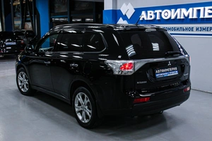 Внедорожник Mitsubishi Outlander 2012 года, 1528000 рублей, Солонцы