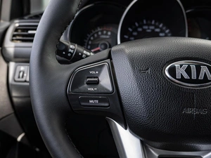 Хетчбэк Kia Rio 2015 года, 980000 рублей, Краснодар