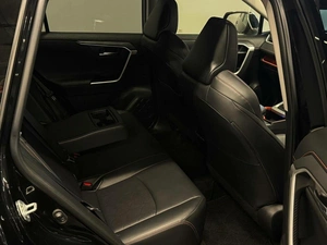 Внедорожник Toyota RAV4 2019 года, 3497000 рублей, Красноярск