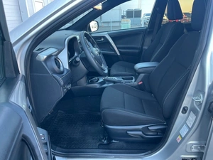 Внедорожник Toyota RAV4 2018 года, 2790000 рублей, Абакан