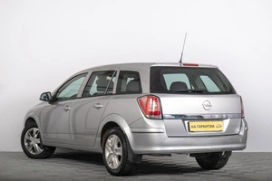 Универсал Opel Astra 2012 года, 749000 рублей, Томск
