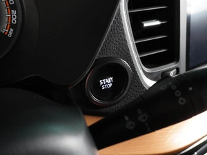 Седан ВАЗ (LADA) Vesta Cross 2023 года, 1379000 рублей, Воронеж