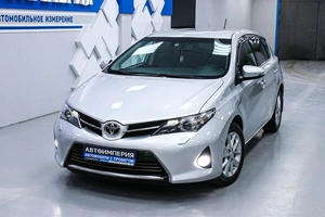 Хетчбэк Toyota Auris 2013 года, 1248000 рублей, Солонцы