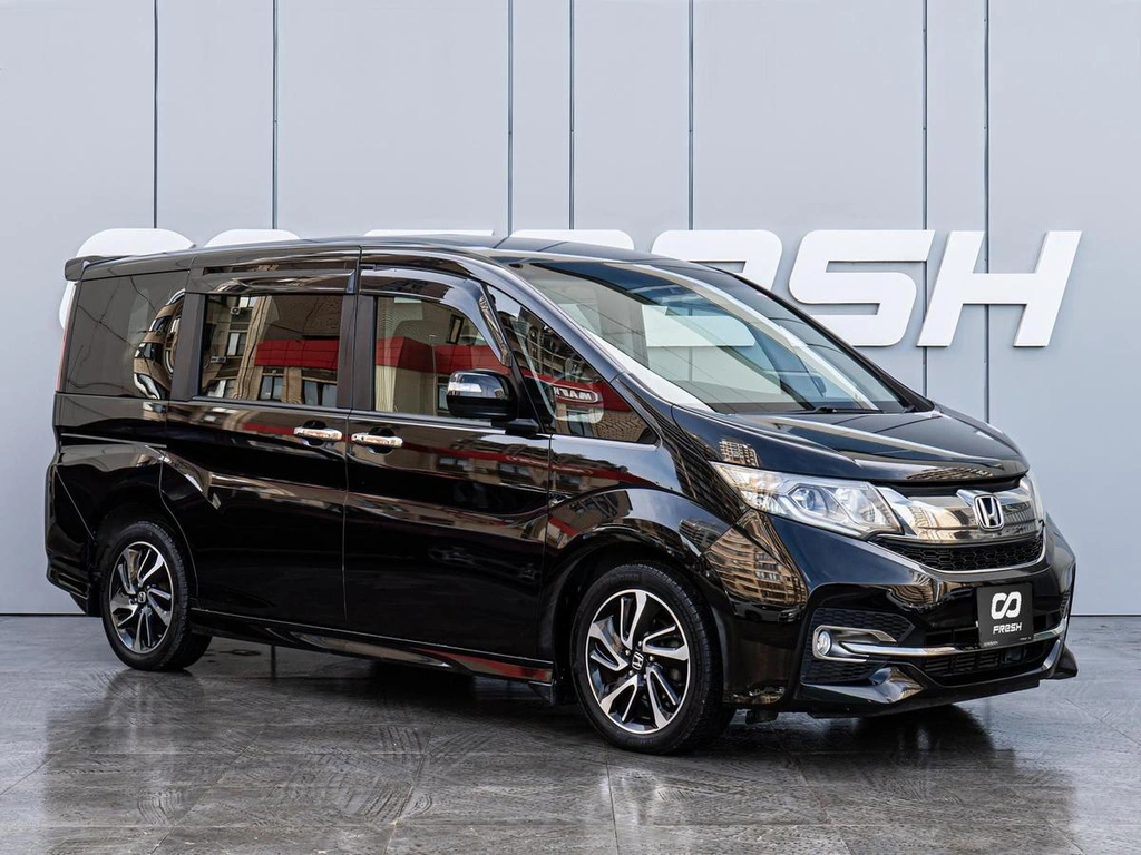 Минивэн Honda Stepwgn Spada 2016 года, 2270000 рублей, Краснодар