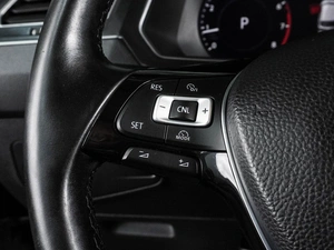 Внедорожник Volkswagen Tiguan 2017 года, 2449000 рублей, Воронеж