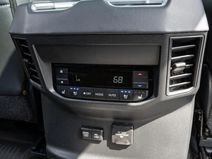 Внедорожник Toyota Sequoia 2023 года, 10050000 рублей, Краснодар