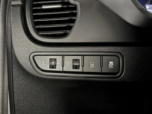 Хетчбэк Kia Rio X 2022 года, 2120000 рублей, Санкт-Петербург