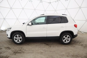 Внедорожник Volkswagen Tiguan 2011 года, 1250000 рублей, Обнинск
