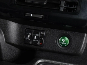 Минивэн Honda Stepwgn Spada 2017 года, 2148000 рублей, Воронеж