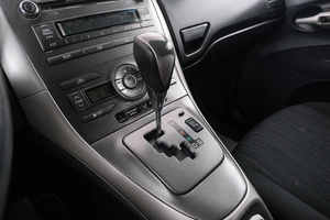 Хетчбэк Toyota Auris 2008 года, 749000 рублей, Красноярск