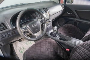 Седан Toyota Avensis 2009 года, 939000 рублей, Томск