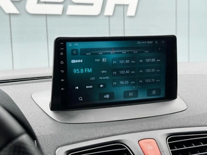 Седан Renault Fluence 2011 года, 660000 рублей, Ижевск