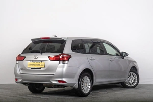 Универсал Toyota Corolla Fielder 2018 года, 1299000 рублей, Томск