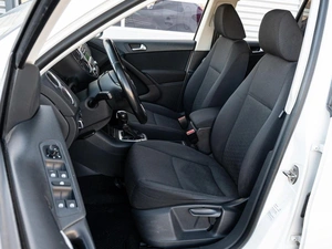 Внедорожник Volkswagen Tiguan 2012 года, 1020000 рублей, Краснодар