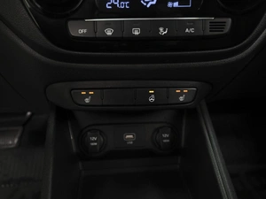 Седан Hyundai Solaris 2019 года, 1619000 рублей, Ставрополь