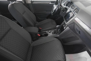 Внедорожник Volkswagen Tiguan 2018 года, 2349000 рублей, Кемерово