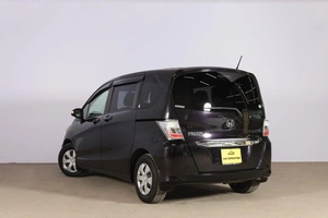 Минивэн Honda Freed 2012 года, 1169000 рублей, Новосибирск