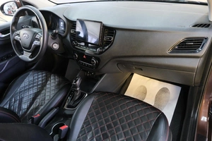 Седан Hyundai Solaris 2021 года, 1379000 рублей, Омск