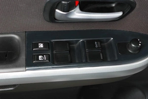 Внедорожник Suzuki Grand Vitara 2011 года, 999000 рублей, Тюмень