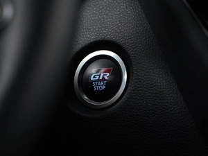 Хетчбэк Toyota Corolla 2023 года, 5608777 рублей, Москва