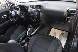 Хетчбэк Kia Soul 2015 года, 1249000 рублей, Омск