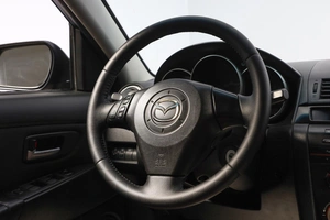 Хетчбэк Mazda 3 2005 года, 589000 рублей, Новосибирск