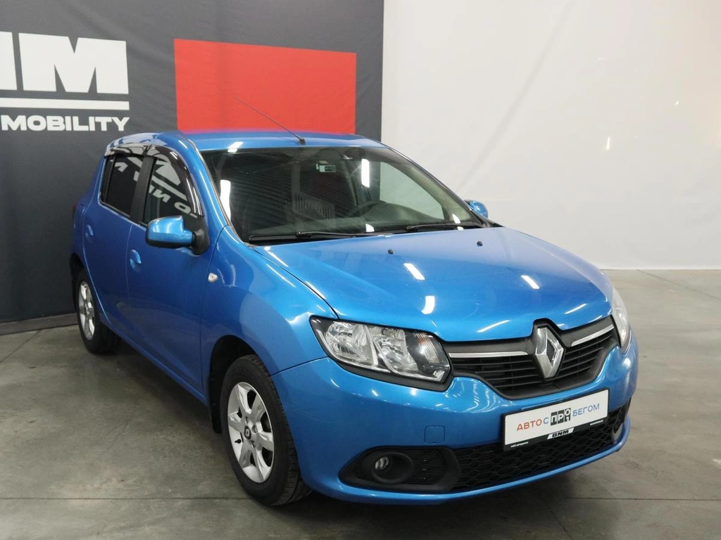 Хэтчбек Renault Sandero 2014 года, 910000 рублей, Курск