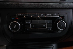 Внедорожник Volkswagen Tiguan 2013 года, 1979000 рублей, Новокузнецк