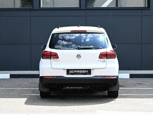 Внедорожник Volkswagen Tiguan 2012 года, 1429000 рублей, Кирилловка