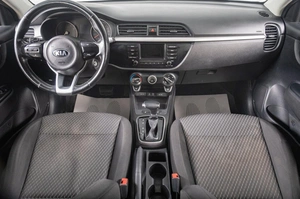 Седан Kia Rio 2017 года, 1399000 рублей, Томск