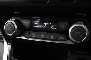 Минивэн Nissan Serena 2018 года, 1970000 рублей, Омск