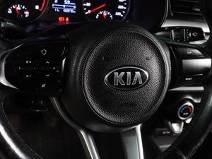 Седан Kia Rio 2017 года, 1099000 рублей, Воронеж