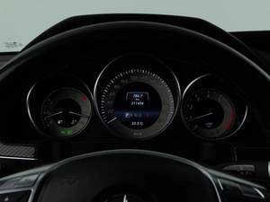Седан Mercedes-benz E-класс 2014 года, 2050046 рублей, Москва