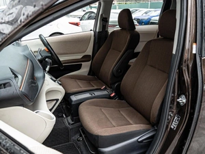 Минивэн Toyota Sienta 2015 года, 1530000 рублей, Краснодар