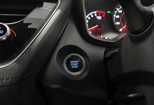 Внедорожник Toyota Corolla Cross 2022 года, 2717000 рублей, Красноярск