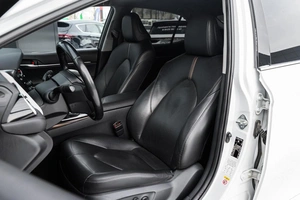 Седан Toyota Camry 2018 года, 2730000 рублей, Ульяновск