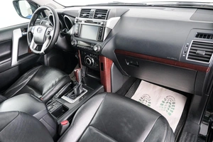 Внедорожник Toyota Land Cruiser Prado 2015 года, 4199000 рублей, Красноярск