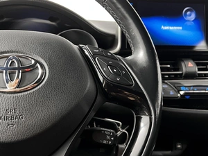 Внедорожник Toyota C-HR 2019 года, 2289900 рублей, Казань