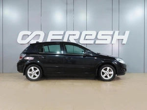 Хетчбэк Opel Astra 2013 года, 679000 рублей, Воронеж