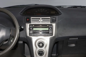 Хетчбэк Toyota Yaris 2008 года, 699000 рублей, Новосибирск