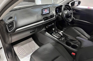 Хетчбэк Mazda Axela 2014 года, 1267000 рублей, Красноярск