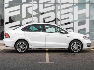 Седан Volkswagen Polo 2018 года, 1400000 рублей, Краснодар