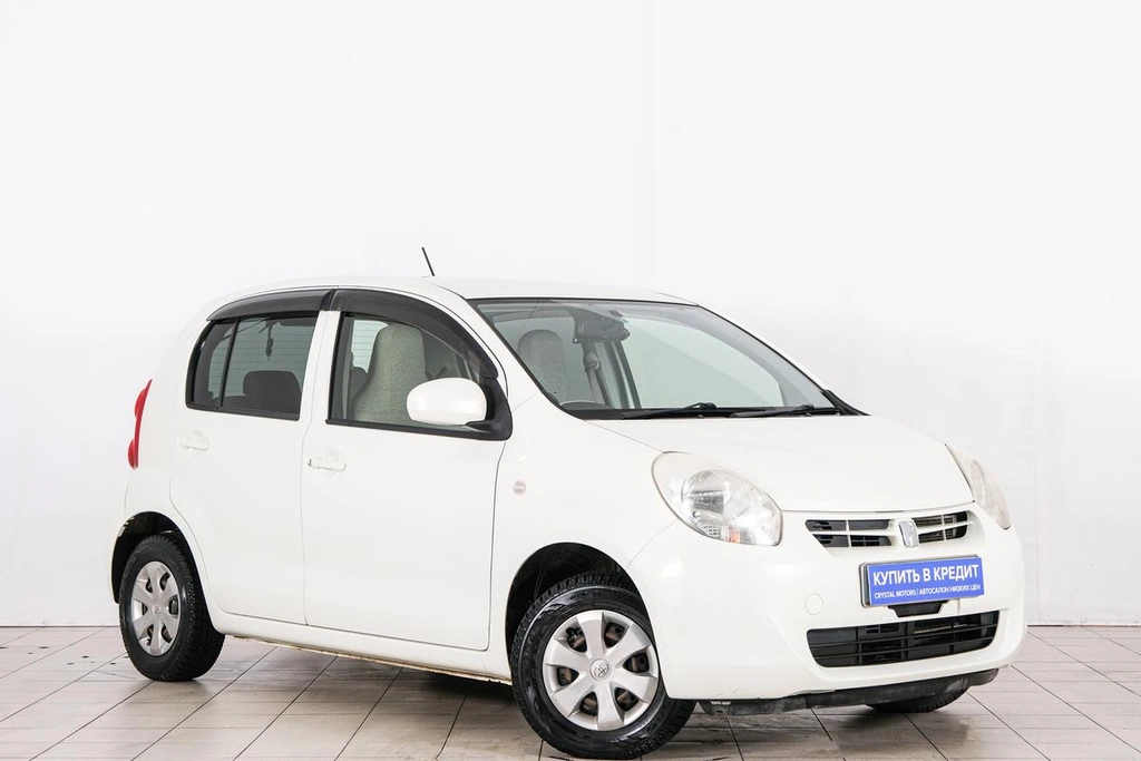 Хетчбэк Toyota Passo 2013 года, 689000 рублей, Красноярск