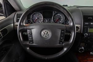 Внедорожник Volkswagen Touareg 2010 года, 1379000 рублей, Пермь