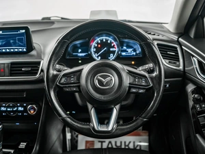Хетчбэк Mazda Axela 2017 года, 1590000 рублей, Красноярск