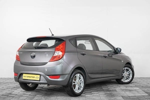 Хетчбэк Hyundai Solaris 2011 года, 879000 рублей, Кемерово