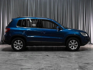Внедорожник Volkswagen Tiguan 2010 года, 1284000 рублей, Тюмень