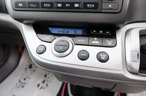 Минивэн Honda Stream 2010 года, 1049000 рублей, Красноярск